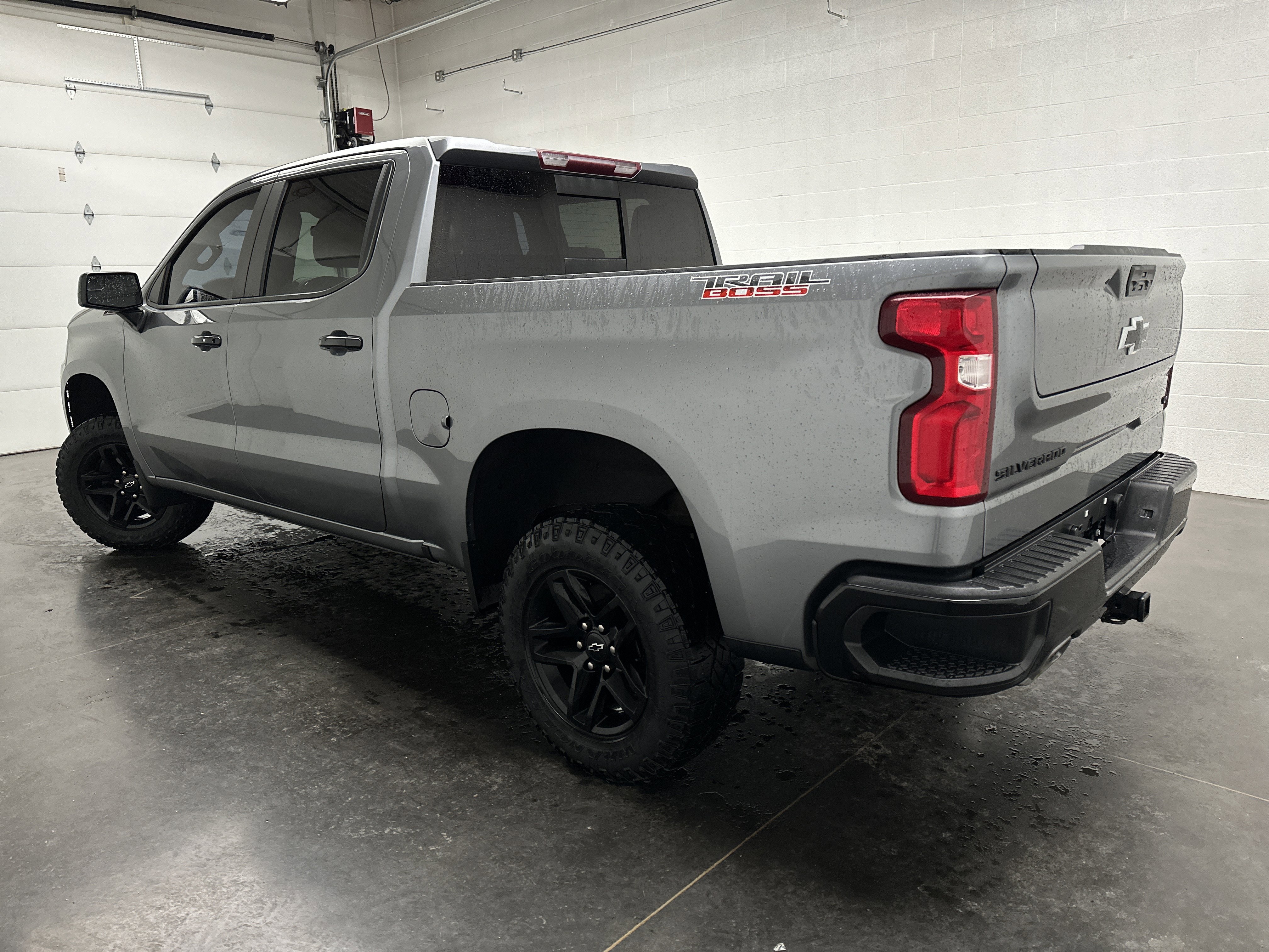 Used 2021 Chevrolet Silverado 1500 LT Trail Boss w/ Convenience Package II image 7