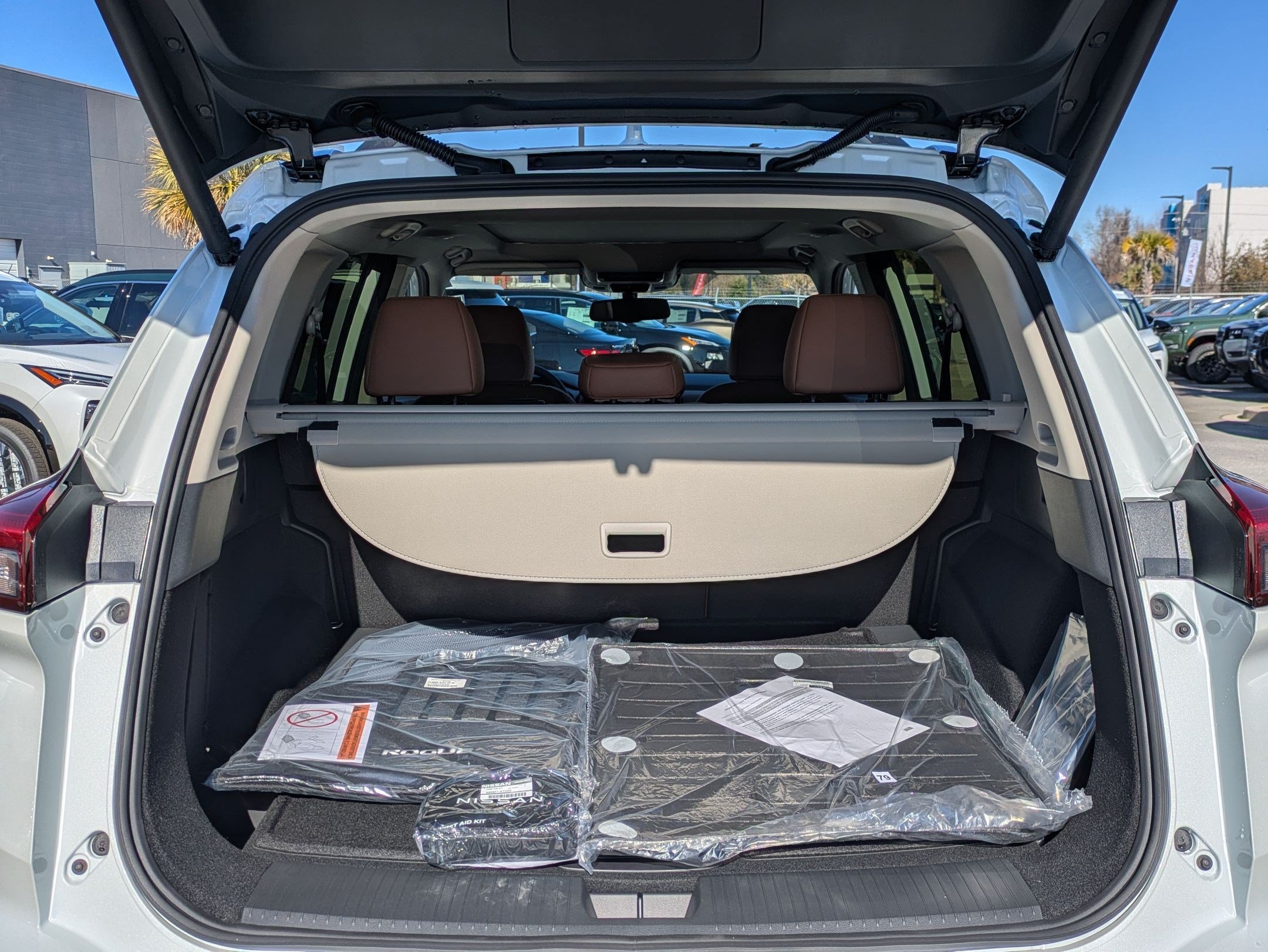 New 2026 Nissan Rogue Platinum w/ Platinum Premium Package AWD/4WD image 28