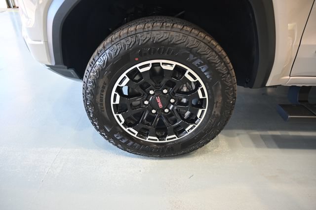 New 2026 GMC Canyon AT4 AWD/4WD image 28