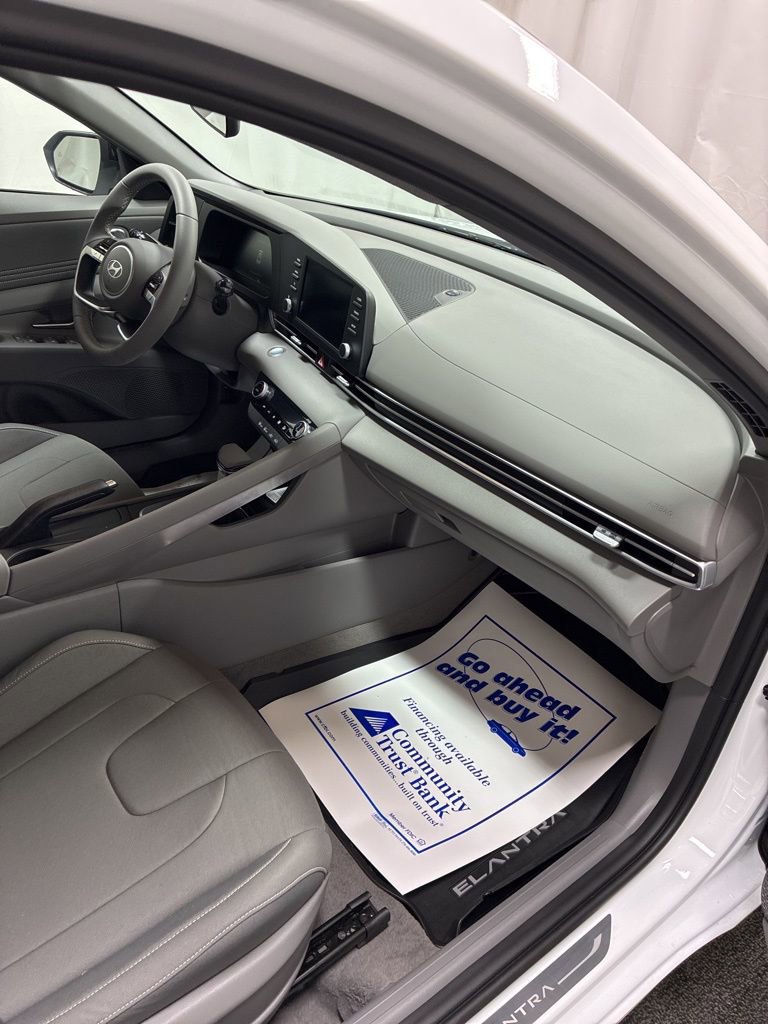 New 2026 Hyundai Elantra Sport FWD image 28
