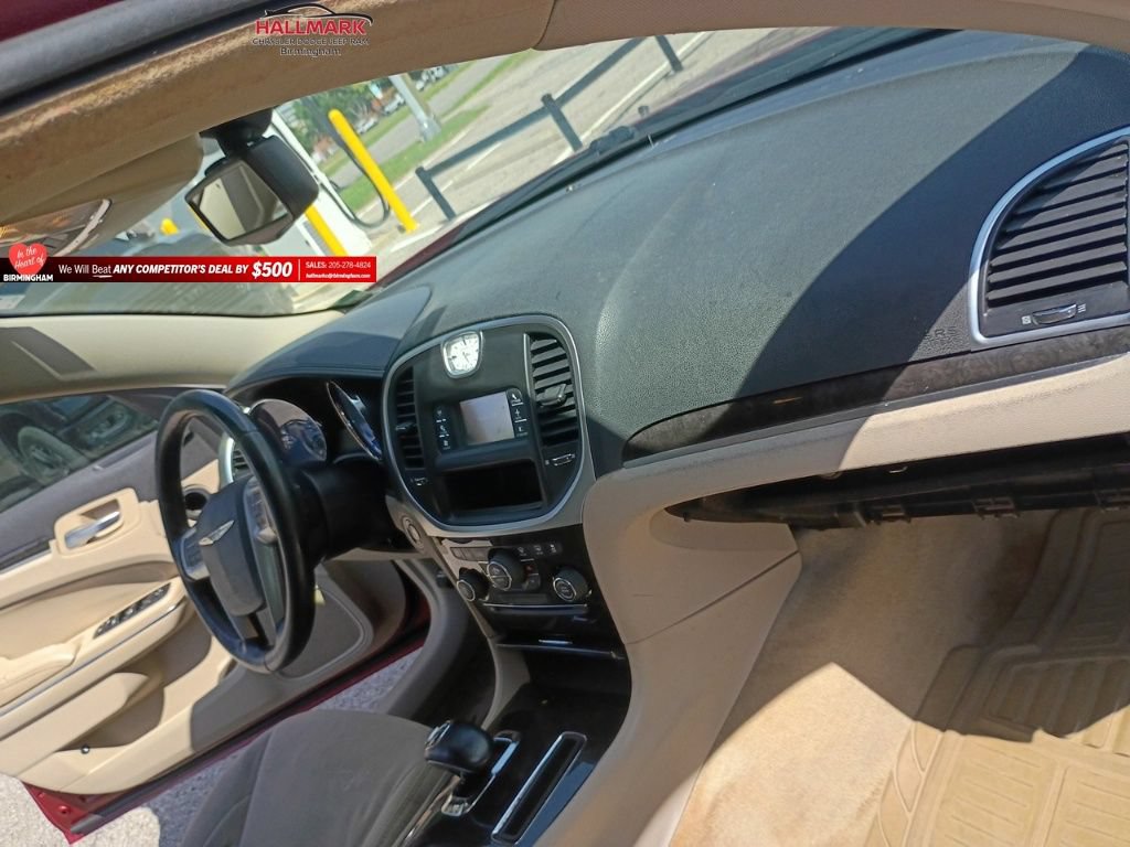 Used 2012 Chrysler 300 RWD image 24
