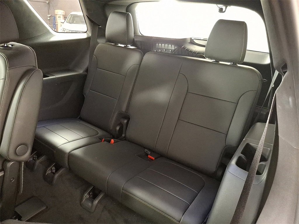 Used 2022 Chevrolet Traverse LT w/ LT Premium Package image 15