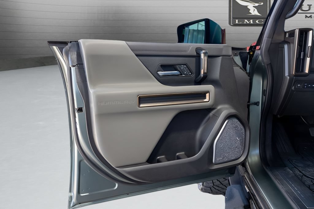 Used 2024 GMC Hummer EV 3X AWD/4WD image 36