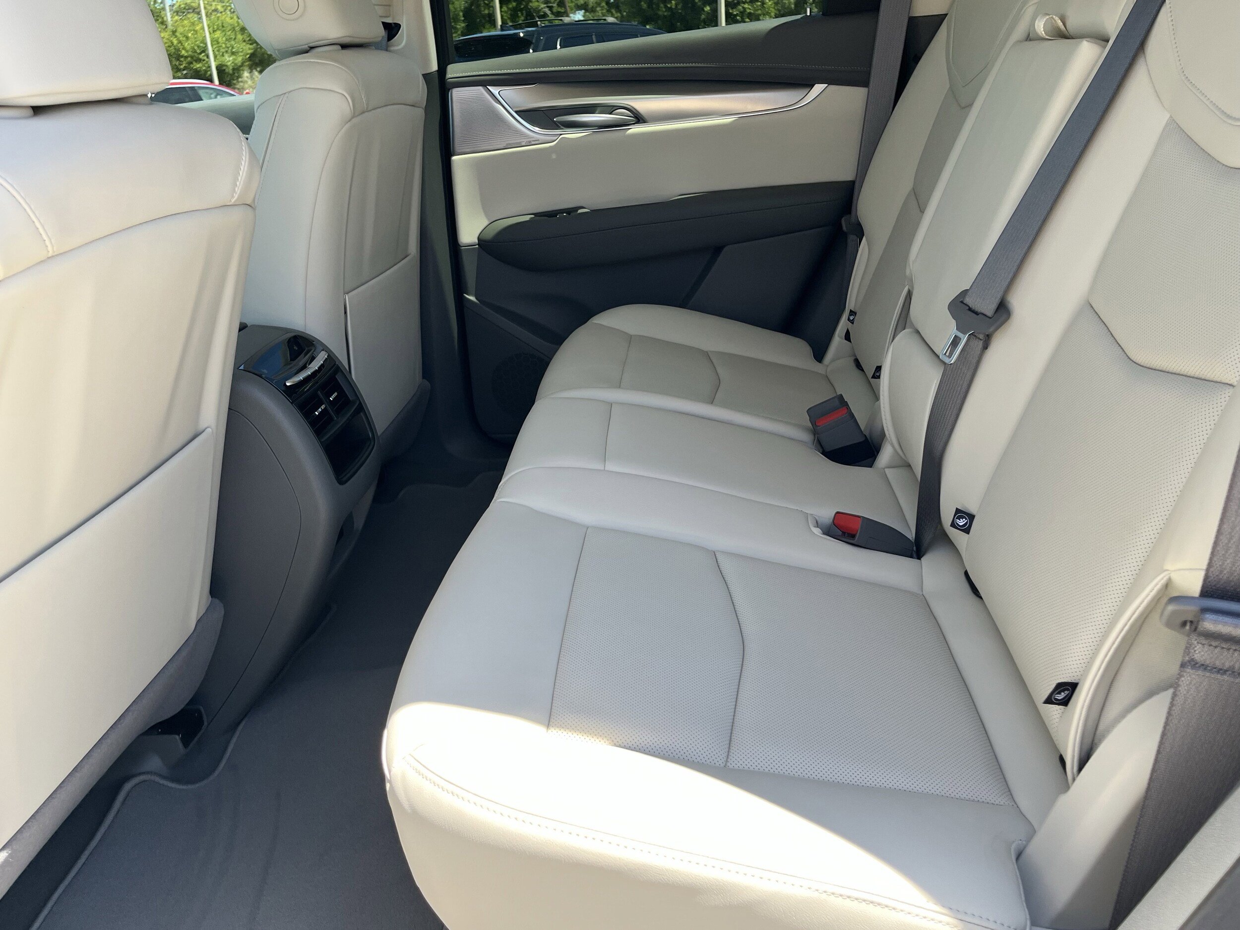 New 2026 Cadillac XT5 Premium Luxury w/ Driver Assist Package FWD image 16