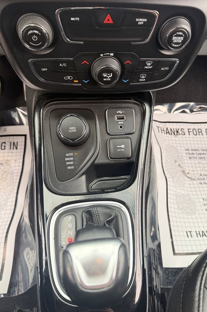 Used 2021 Jeep Compass Latitude image 27