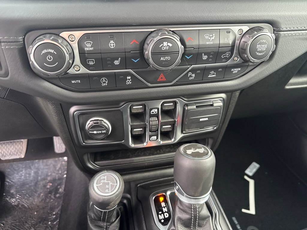 New 2026 Jeep Wrangler Sahara w/ Whitecap Package image 23