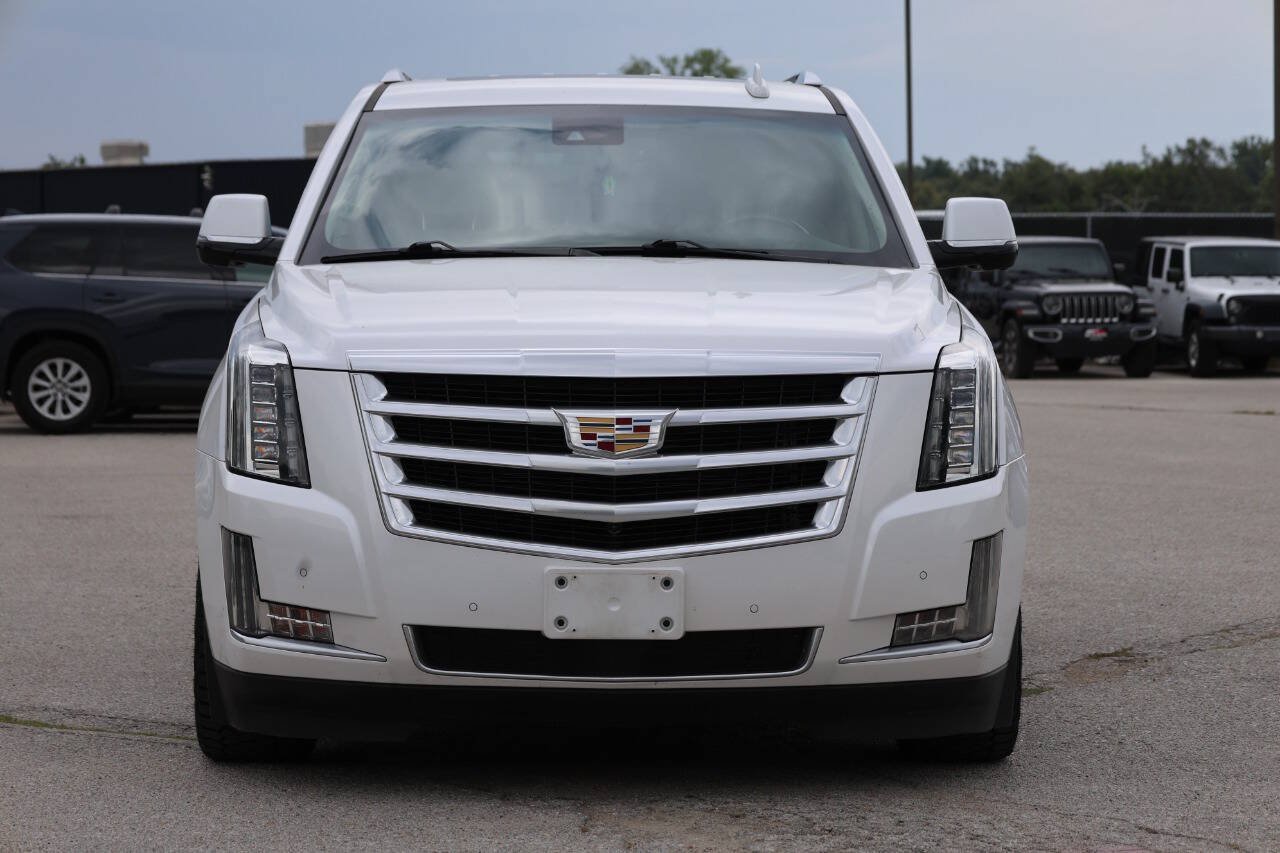 Used 2016 Cadillac Escalade ESV Premium AWD/4WD image 2