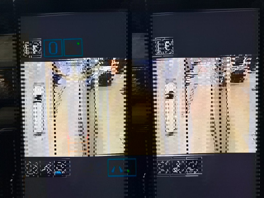 New 2026 GMC Yukon XL AT4 w/ LPO, Floor Liner Package image 39