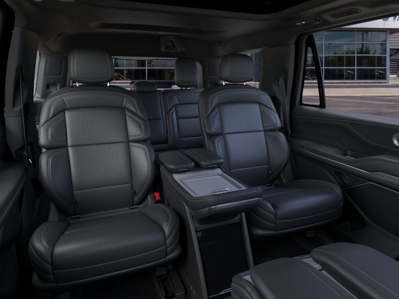 New 2026 Lincoln Navigator Reserve w/ Jet Appearance Package AWD/4WD image 11