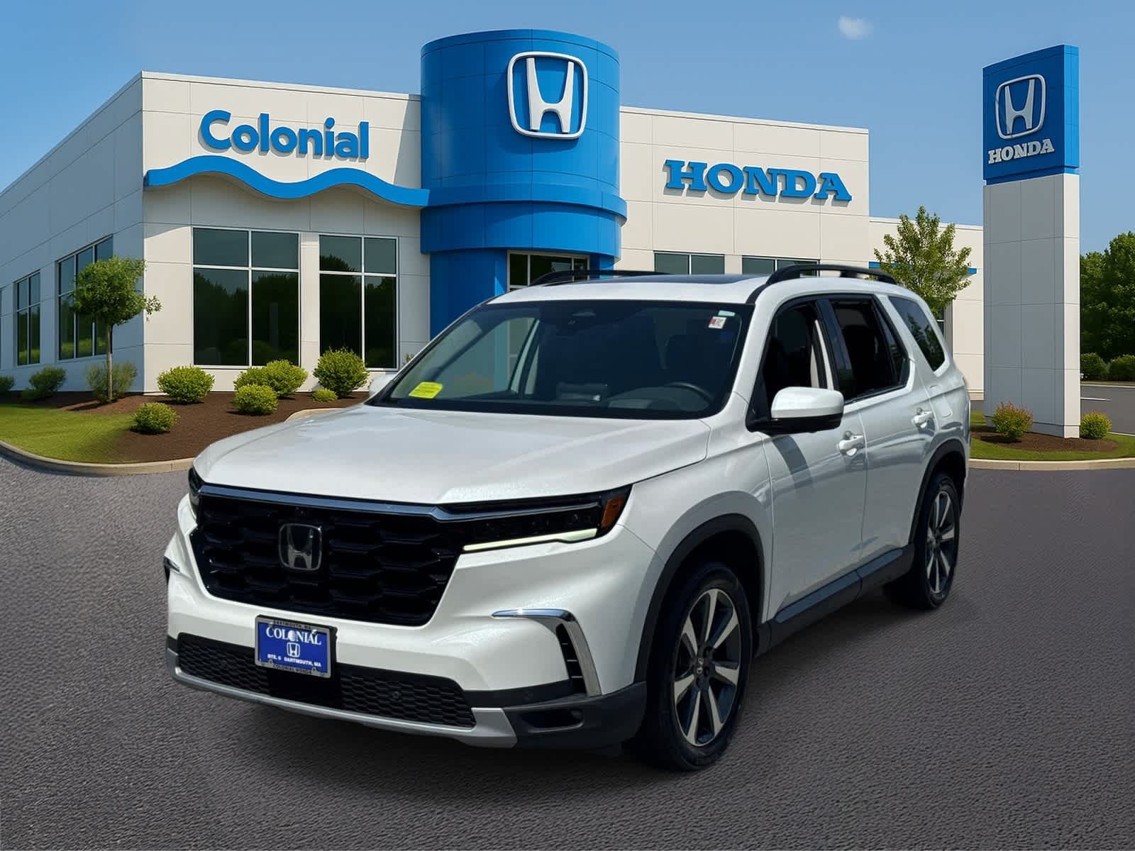 Used 2025 Honda Pilot Elite