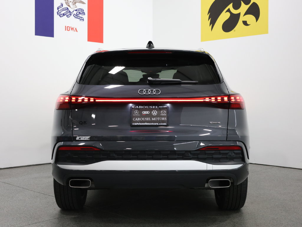 Used 2025 Audi Q5 Premium w/ 19" Wheel Package AWD/4WD image 11