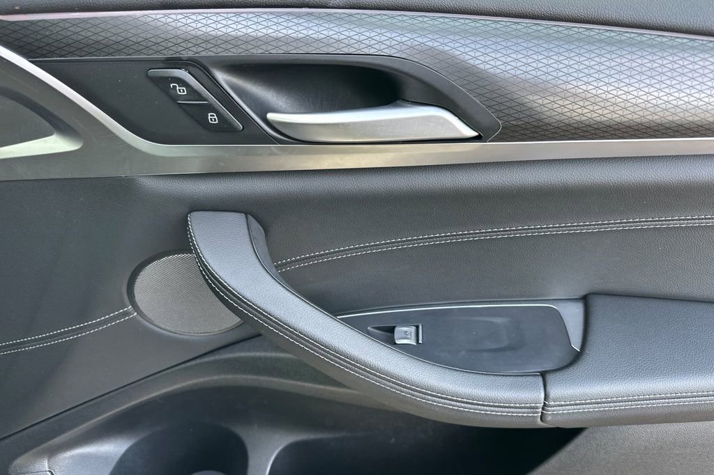 Used 2024 BMW X3 sDrive30i w/ Premium Package RWD image 19