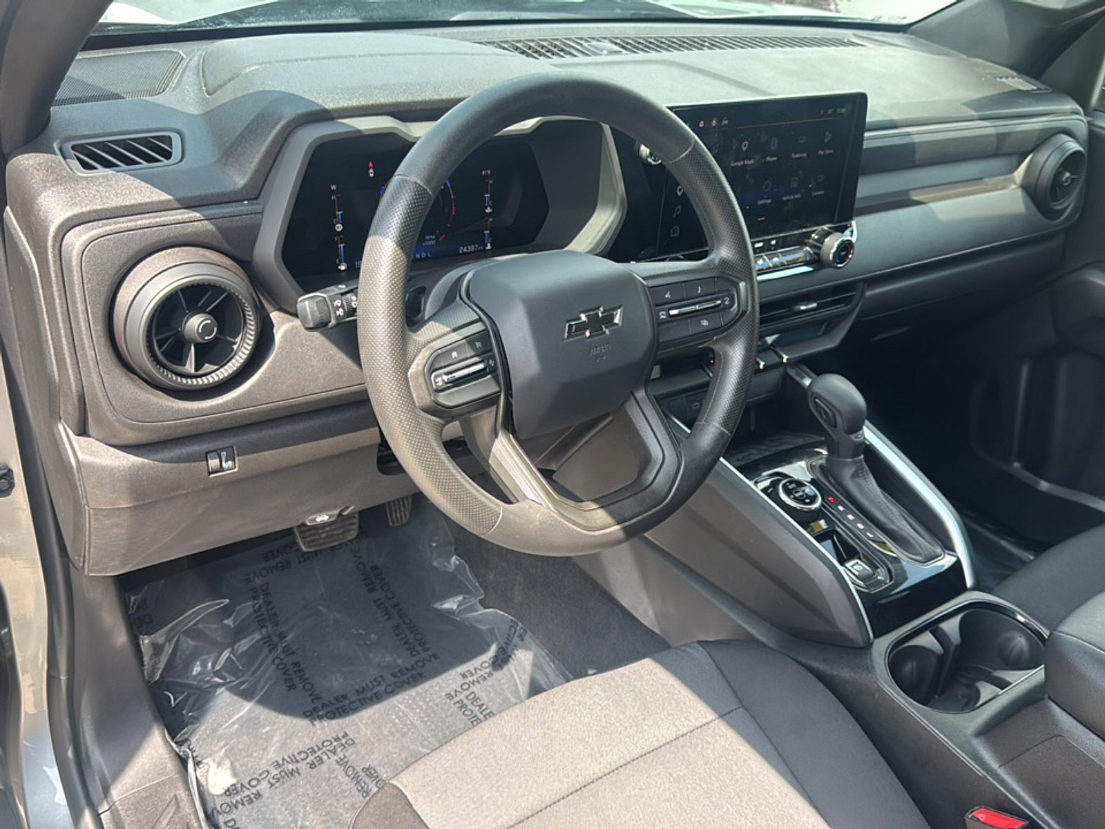 Used 2023 Chevrolet Colorado Trail Boss AWD/4WD image 10