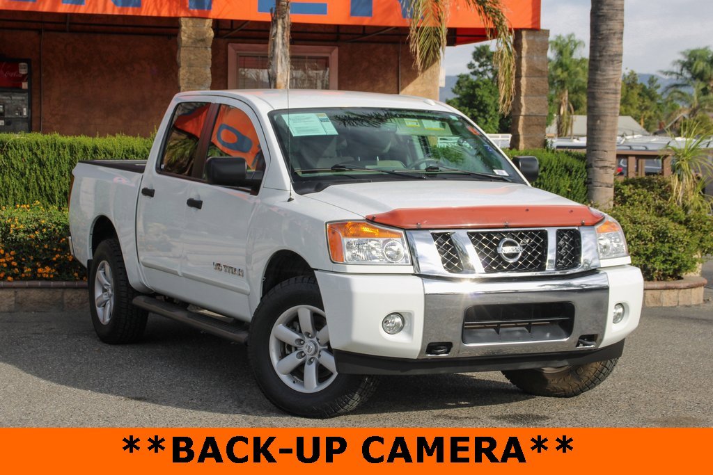 Used 2013 Nissan Titan SV w/ SV Value Truck Pkg image 2