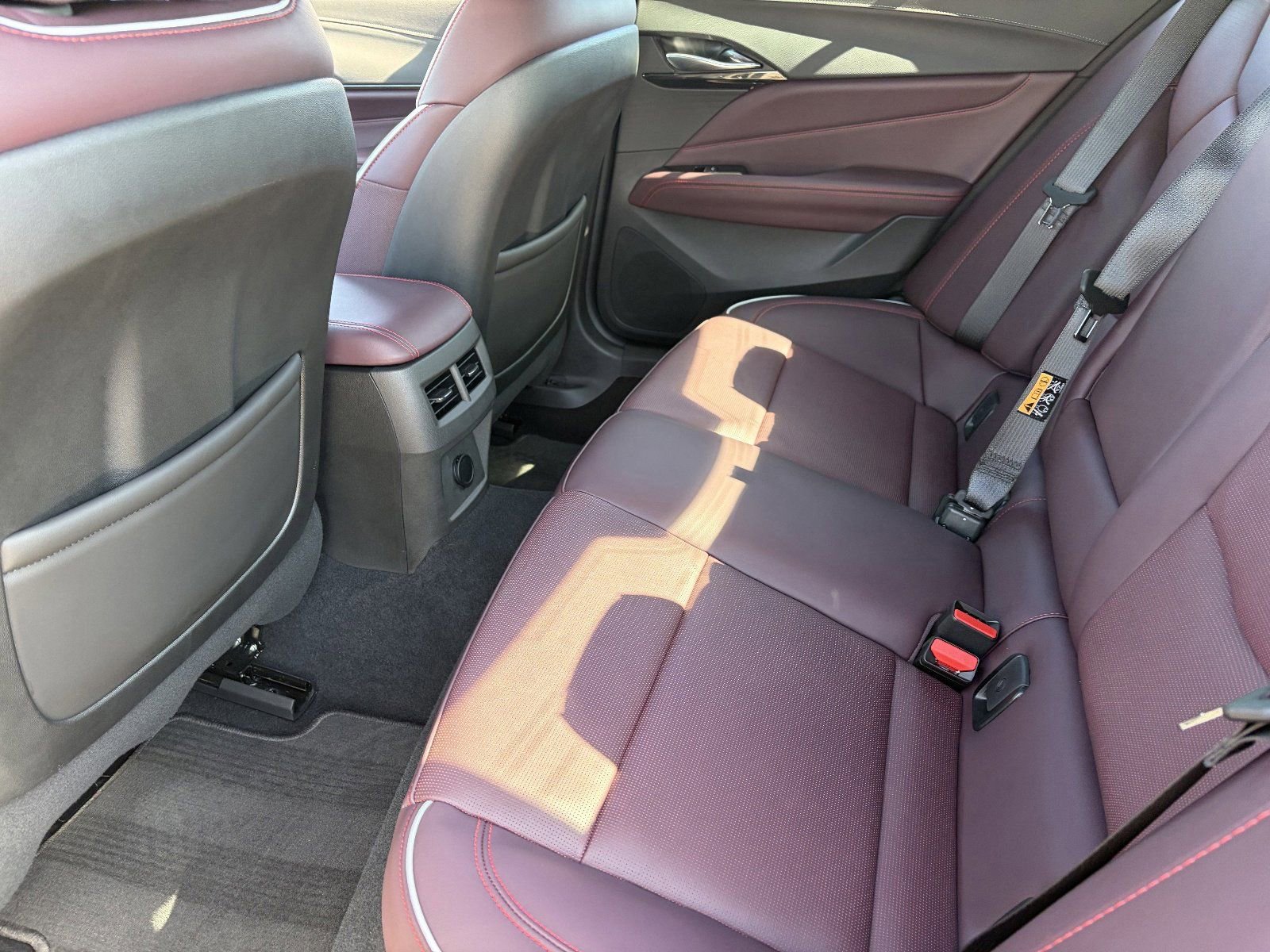 Used 2025 Cadillac CT4 Sport RWD image 18