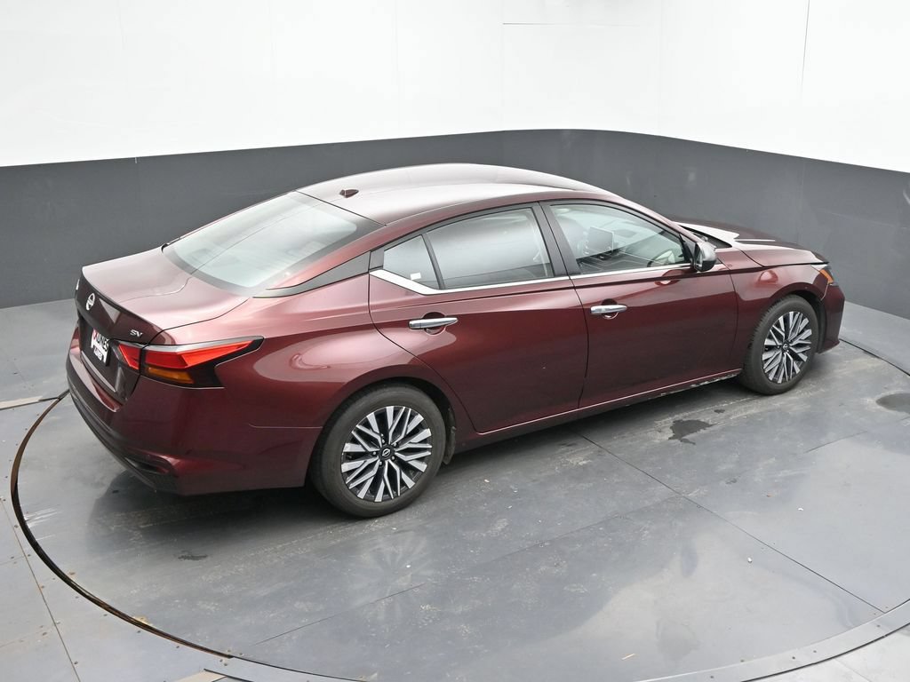 Used 2024 Nissan Altima 2.5 SV FWD image 33