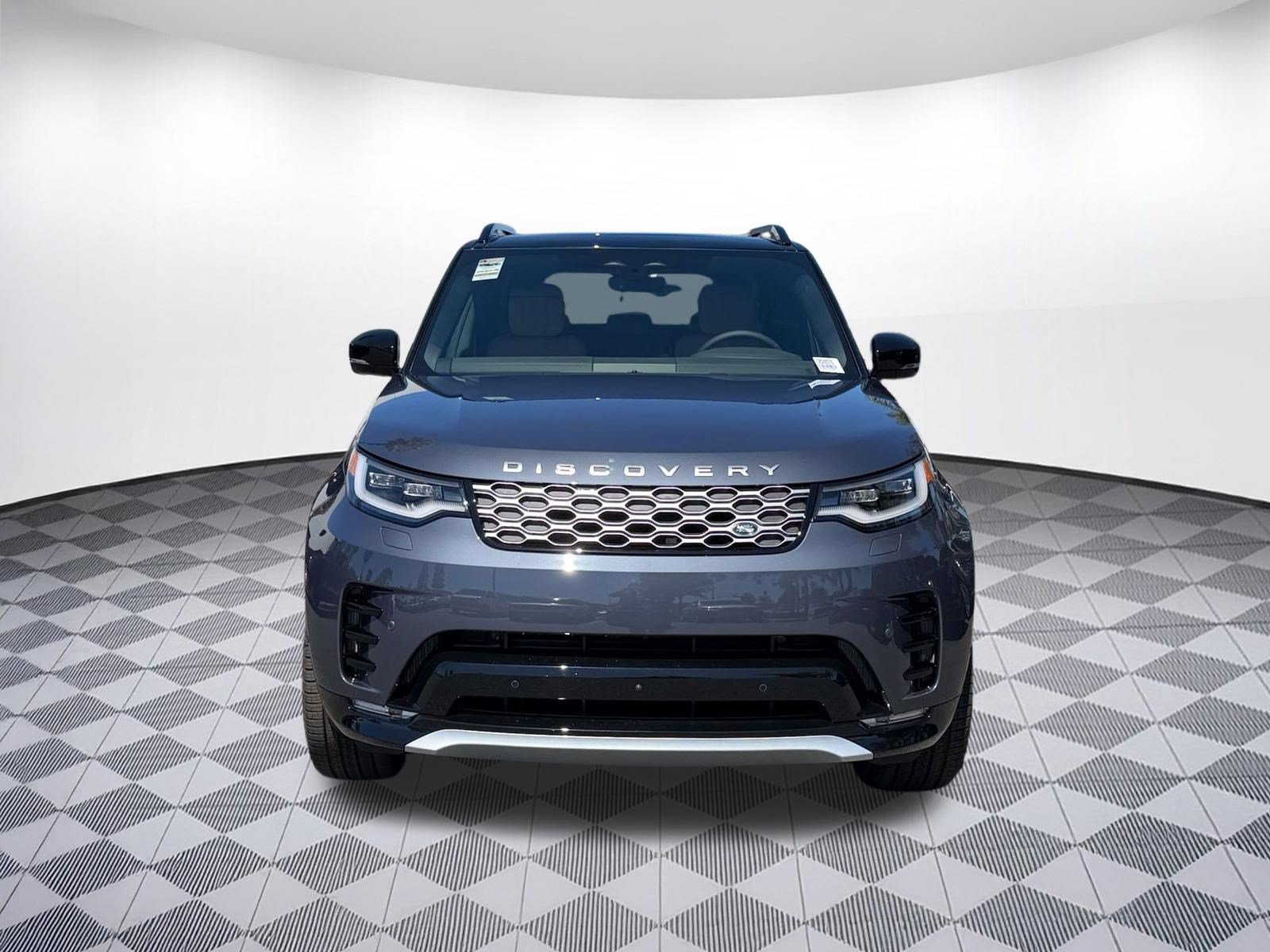 New 2026 Land Rover Discovery Limited Edition AWD/4WD image 6