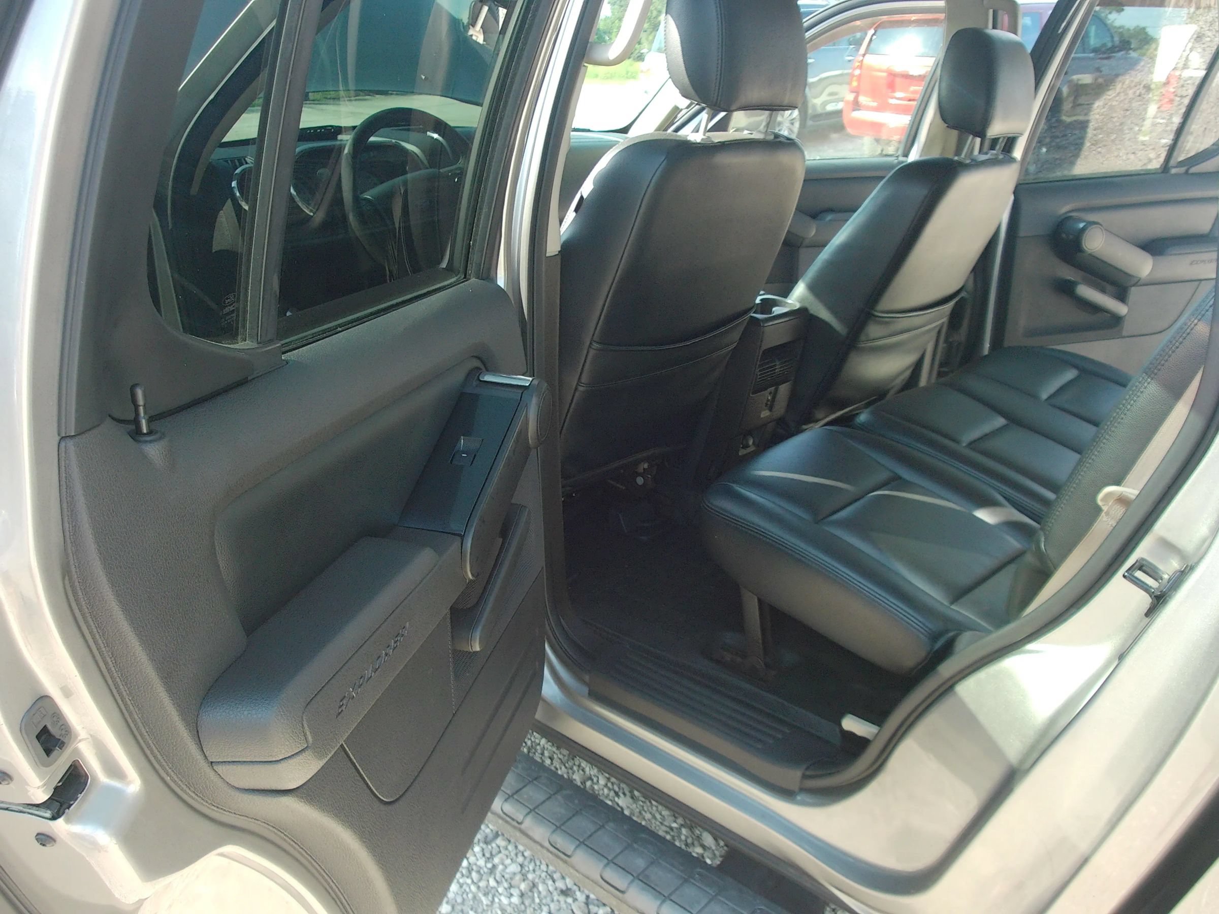 Used 2008 Ford Explorer Sport Trac XLT AWD/4WD image 23