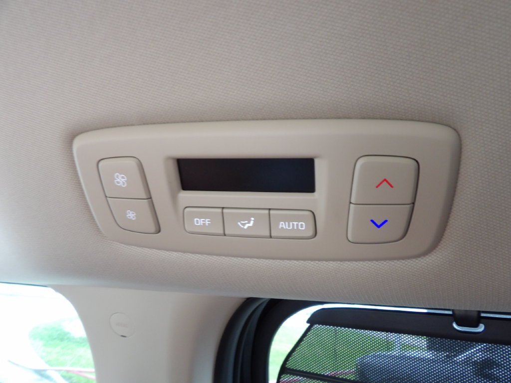 New 2026 Kia Carnival EX FWD image 28