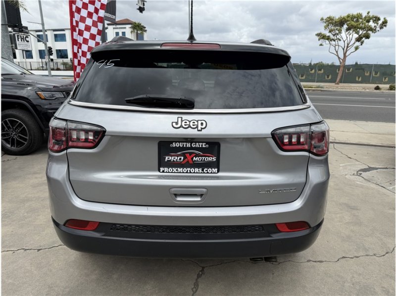 Used 2020 Jeep Compass Limited FWD image 5