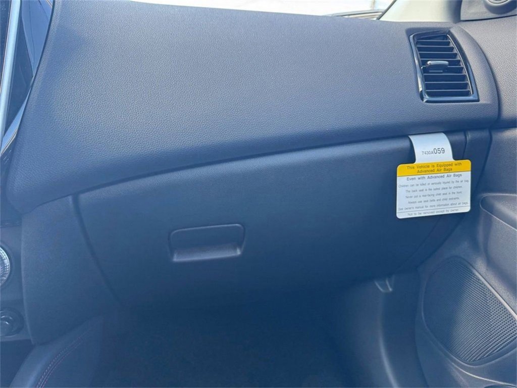 New 2025 Mitsubishi Outlander Sport LE image 16