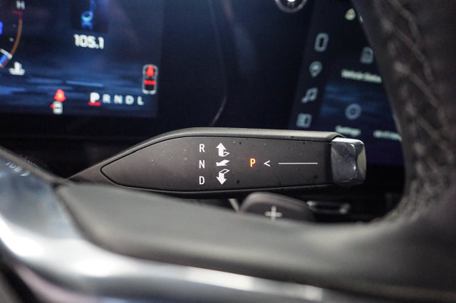 Used 2025 Chevrolet Equinox LT FWD image 17