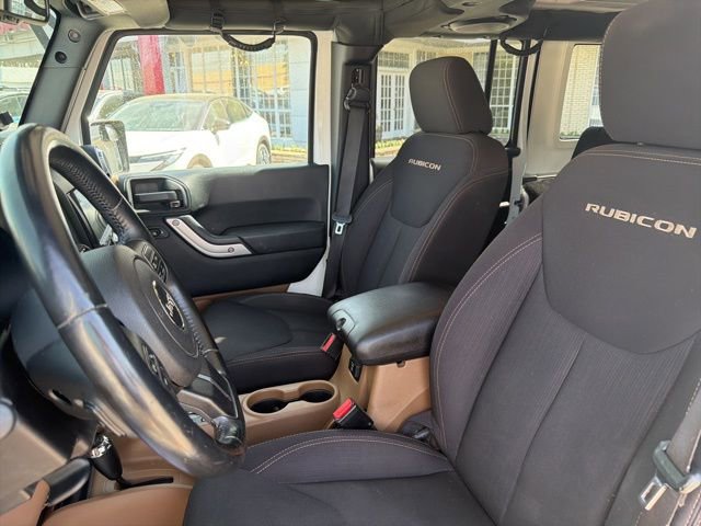 Used 2014 Jeep Wrangler Unlimited Rubicon w/ Dual Top Group image 9