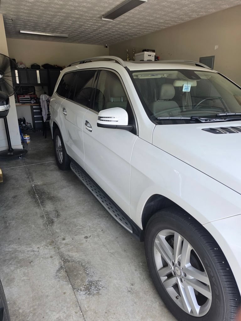 Used 2015 Mercedes-Benz GL 450 4MATIC image 15