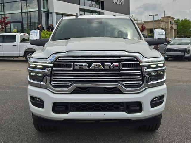 Used 2026 RAM 2500 Laramie AWD/4WD image 3