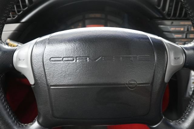 Used 1990 Chevrolet Corvette Coupe RWD image 22