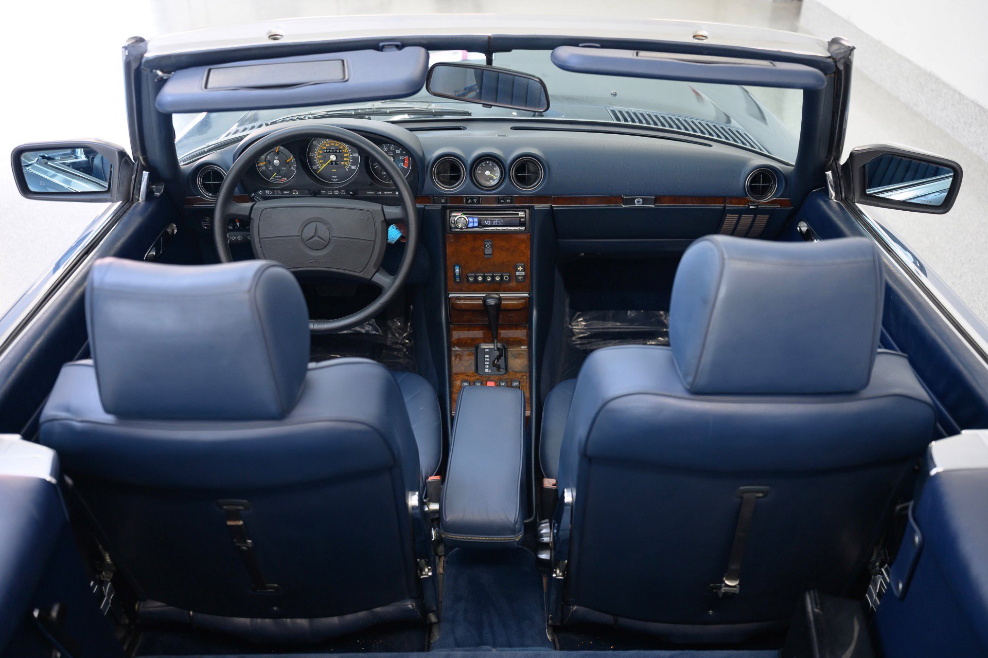 Used 1987 Mercedes-Benz 560 SL image 17