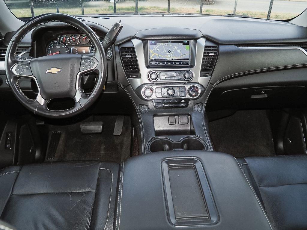 Used 2018 Chevrolet Suburban LT image 11