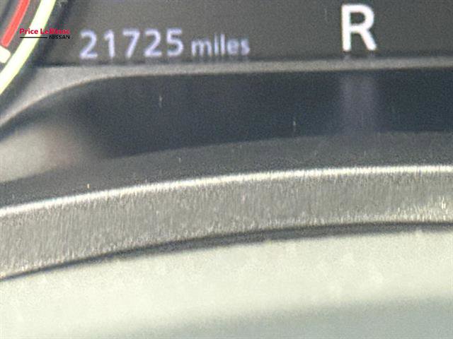 Used 2025 Nissan Altima 2.5 SV FWD image 27