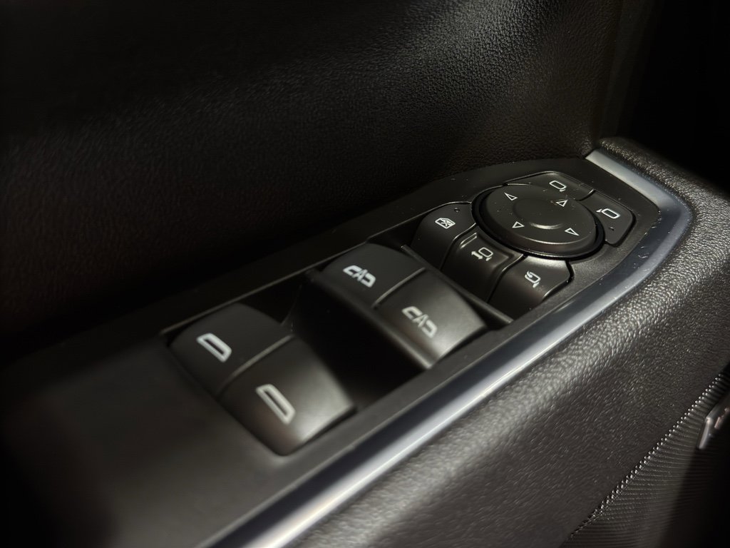 Used 2025 Chevrolet Silverado 2500 LTZ w/ Trail Boss Package image 37