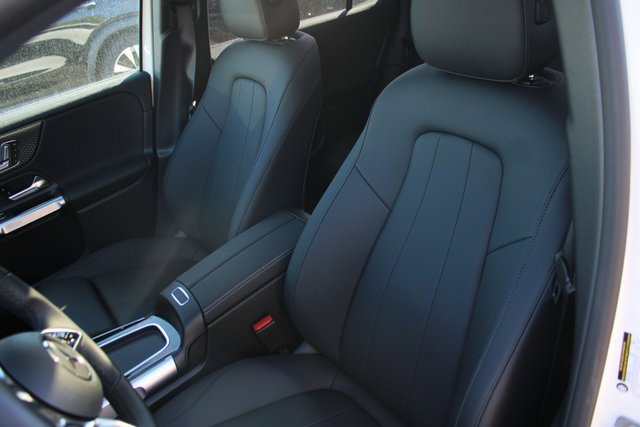 New 2024 Mercedes-Benz EQB 300 4MATIC image 31