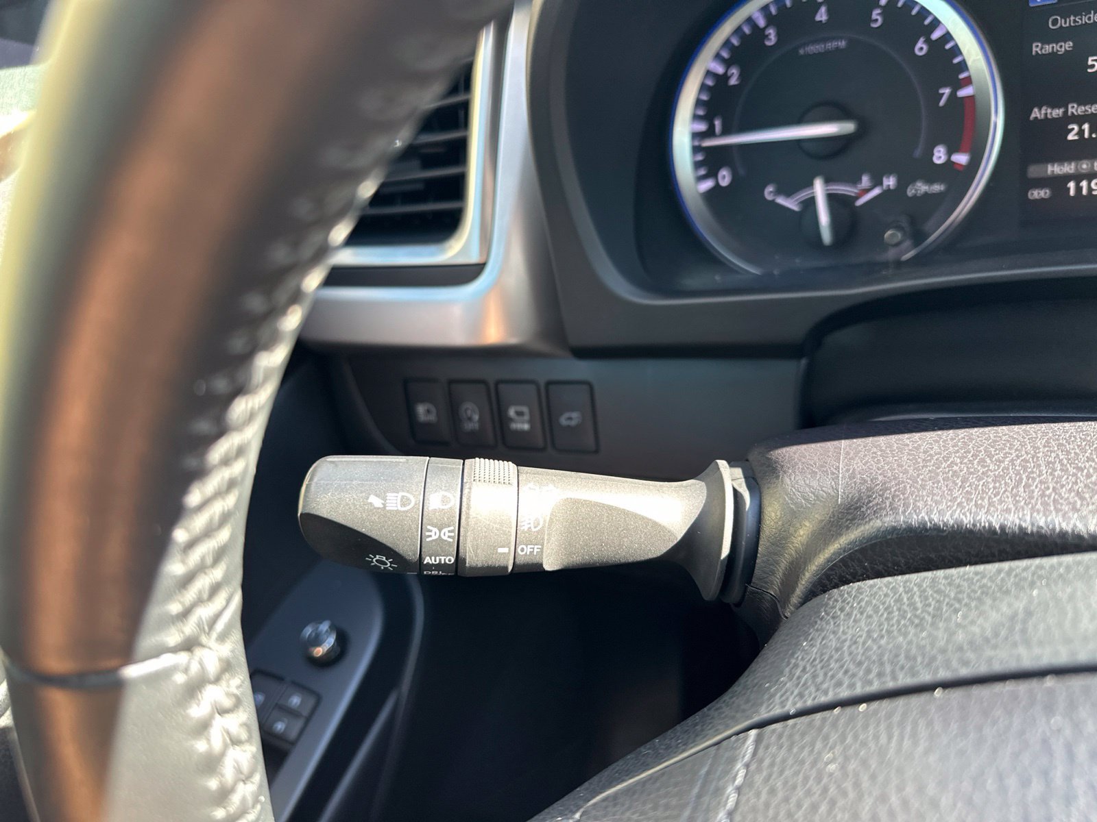 Used 2017 Toyota Highlander Limited Platinum FWD image 54