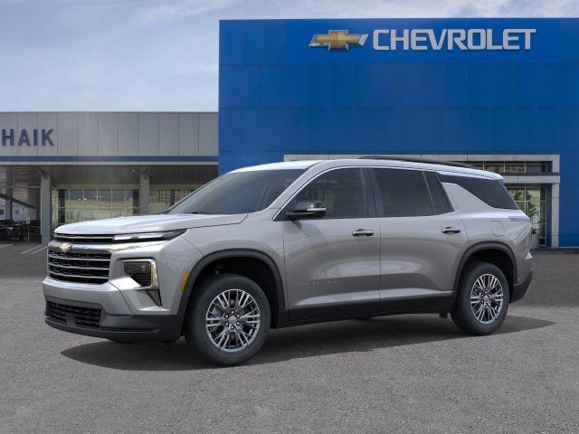 New 2027 Chevrolet Traverse LT w/ Driver Confidence Package FWD image 2