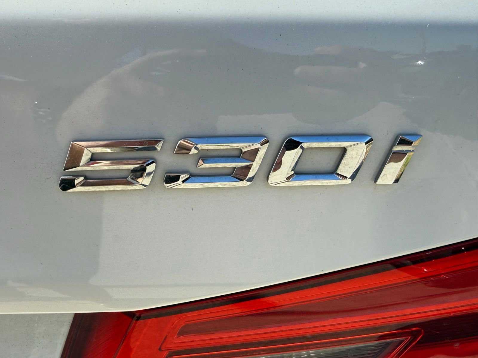 Used 2018 BMW 530i xDrive image 37