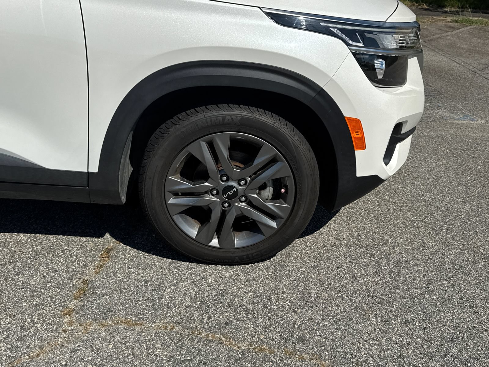 Used 2023 Kia Seltos S FWD image 12