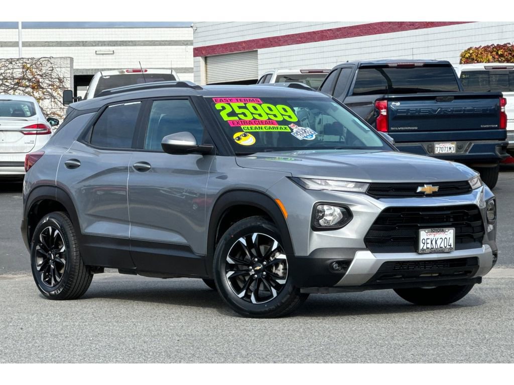 Used 2023 Chevrolet TrailBlazer LT image 2
