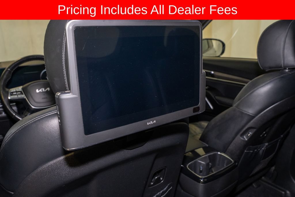 Used 2023 Kia Telluride AWD image 13