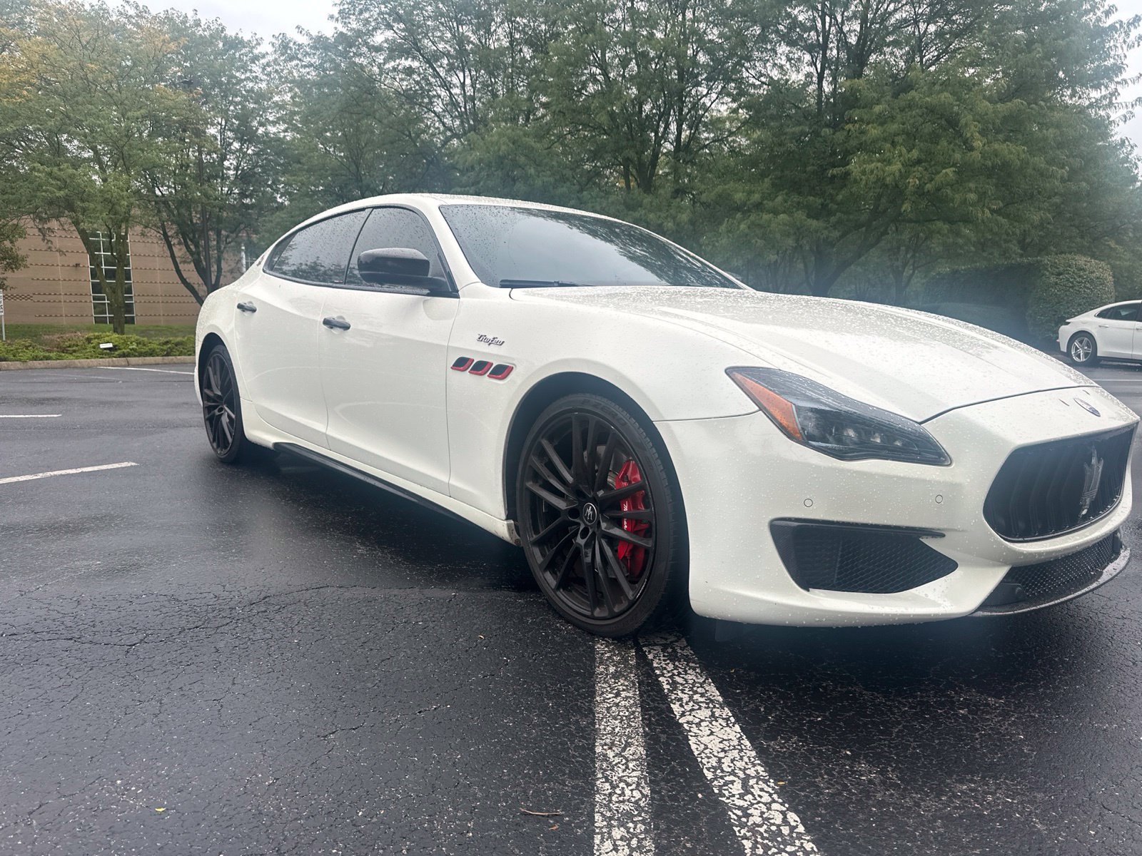 Used 2021 Maserati Quattroporte Trofeo RWD image 5