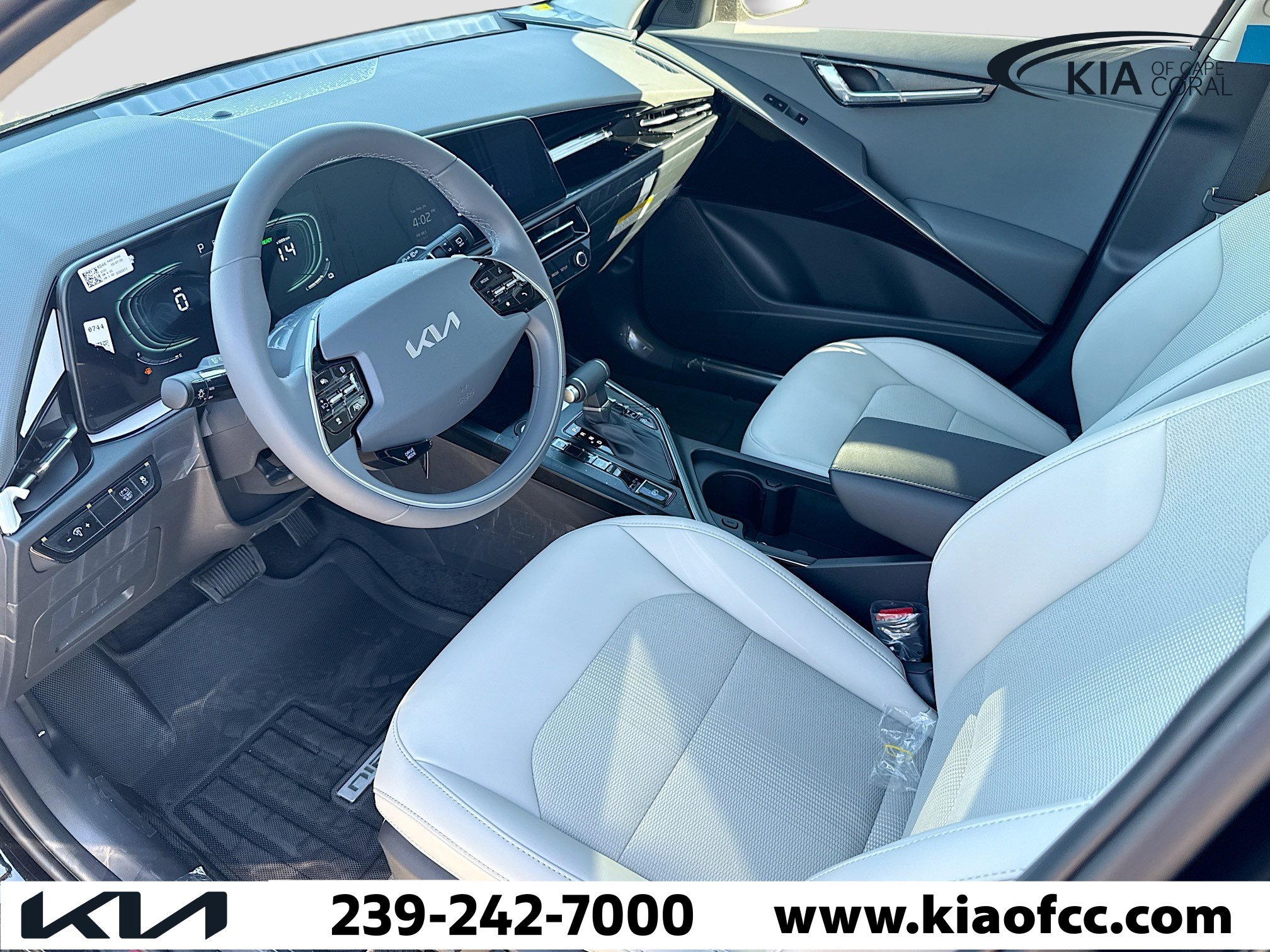New 2026 Kia Niro EX FWD image 24