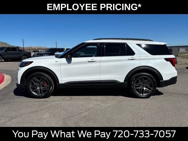 New 2026 Ford Explorer ST-Line w/ ST-Line Street Pack AWD/4WD image 2