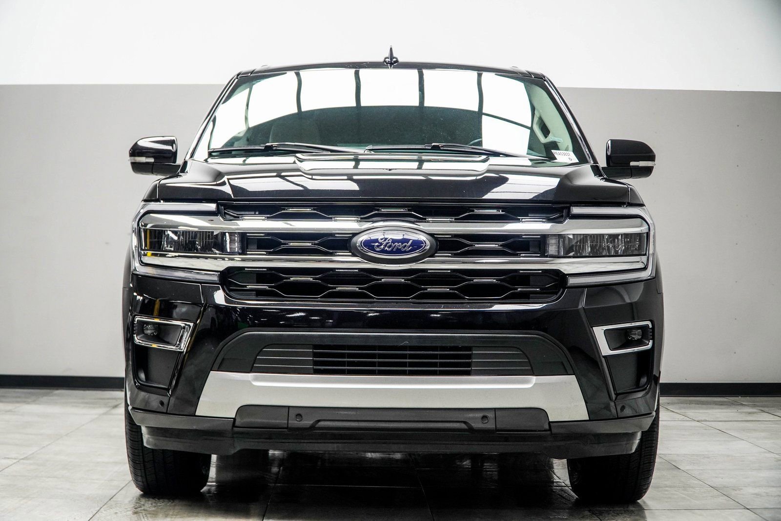 Used 2024 Ford Expedition Max Limited RWD image 7