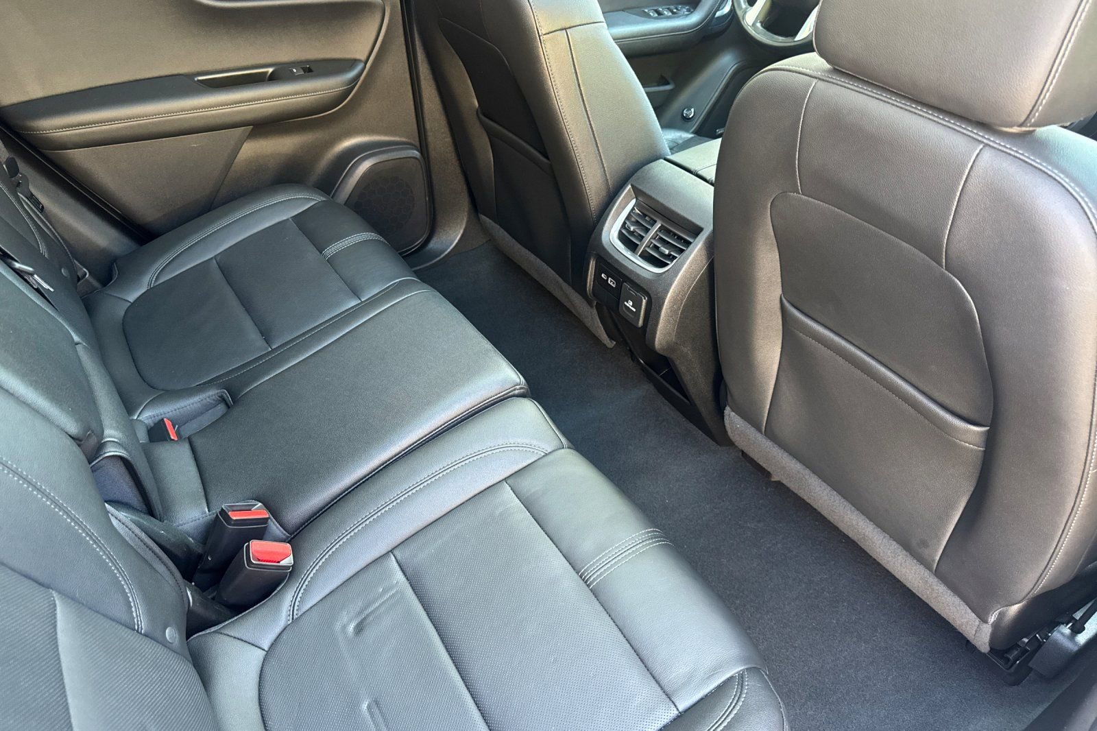Used 2019 Chevrolet Blazer LT w/ Sun and Wheels Package AWD/4WD image 19