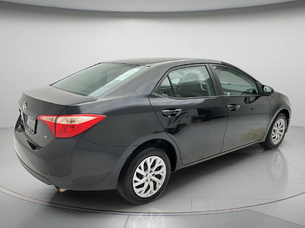 Used 2017 Toyota Corolla LE FWD image 5