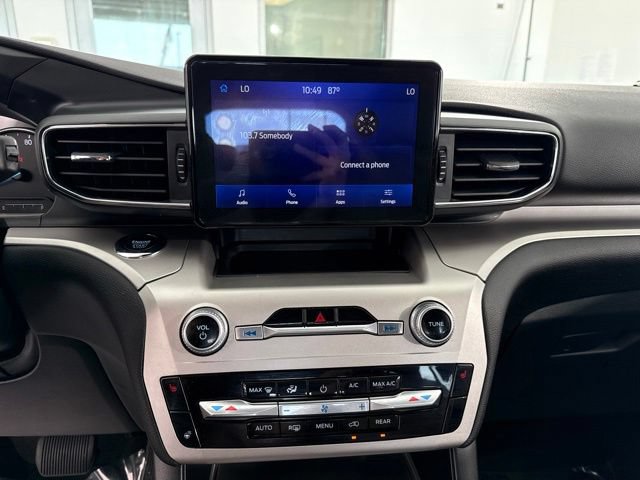 Used 2022 Ford Explorer XLT w/ Equipment Group 202A AWD/4WD image 26