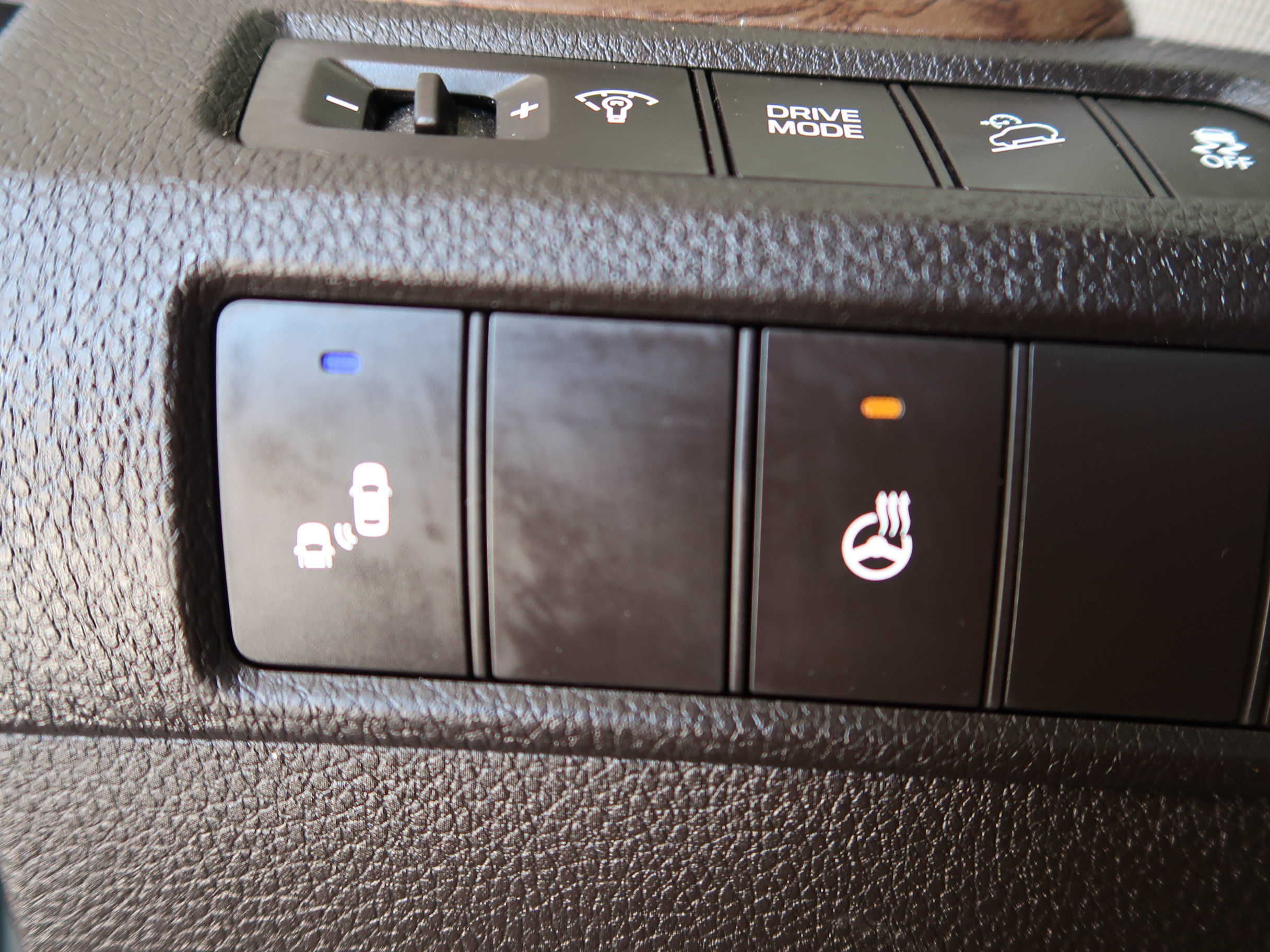 Used 2018 Hyundai Santa Fe Sport w/ 2.4L Tech Package 04 FWD image 22