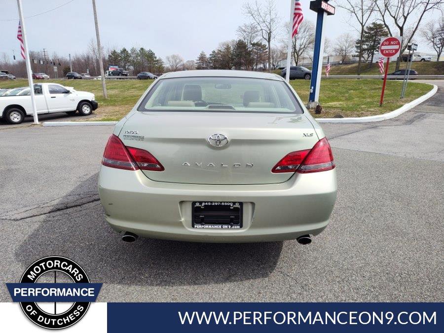 Used 2008 Toyota Avalon Touring FWD image 4